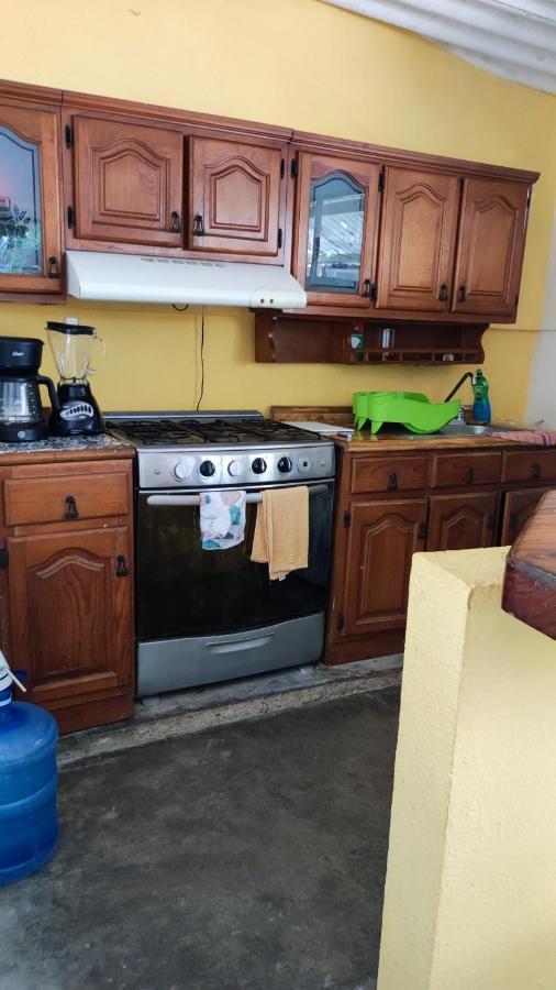 Casa Sixta A 7Min Del Aeropuerto Internacional Pmx Y 2 Cuadras Terminal Autob Ado Hotell Puerto Escondido  Exteriör bild